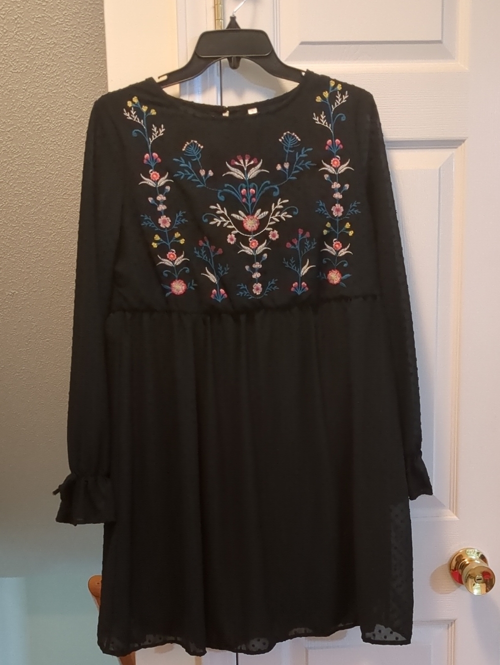 Xhilaration Black Long Sleeve Floral Embroidered Dress